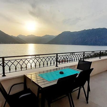 Apartments Boka Blue Dobrota Kotor Exterior foto