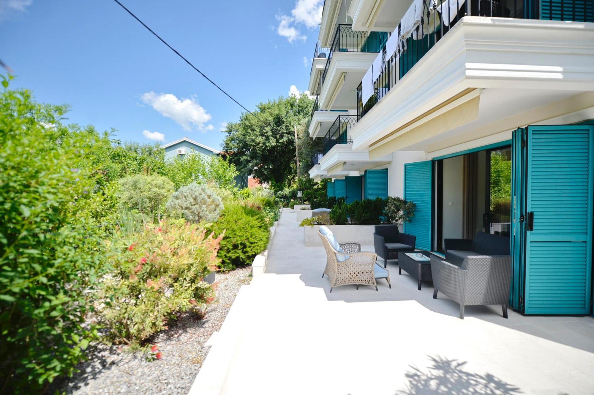 Apartments Boka Blue Dobrota Kotor Exterior foto