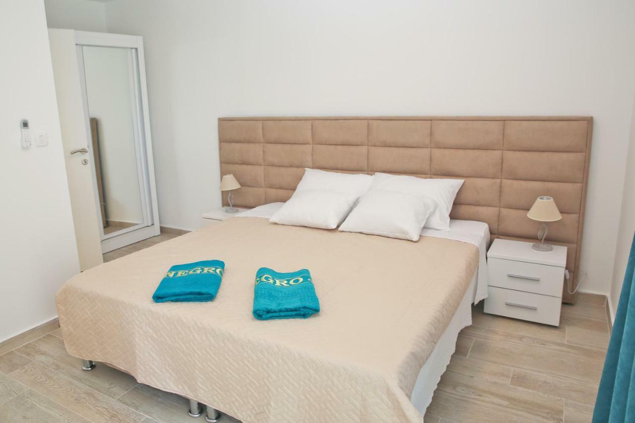 Apartments Boka Blue Dobrota Kotor Exterior foto